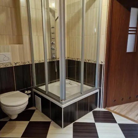 Eastside - Sanatoryjna 29