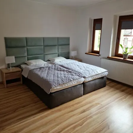 Eastside - Sanatoryjna 29