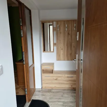 Eastside - Sanatoryjna 29 *