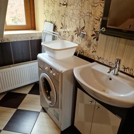 Eastside - Sanatoryjna 29