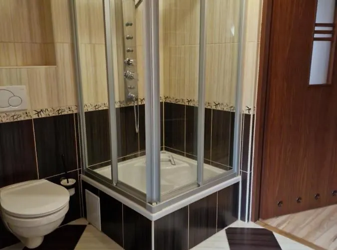 Eastside - Sanatoryjna 29