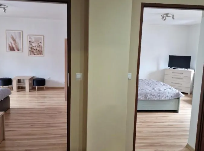 Eastside - Sanatoryjna 29 *