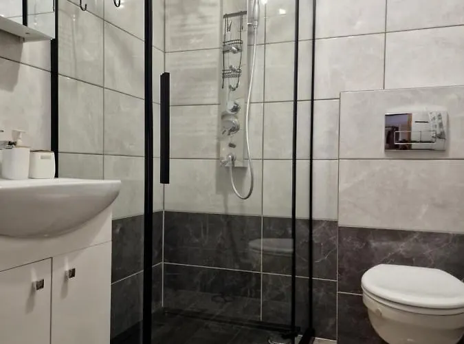 Eastside - Sanatoryjna 29