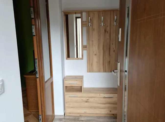 Eastside - Sanatoryjna 29 *