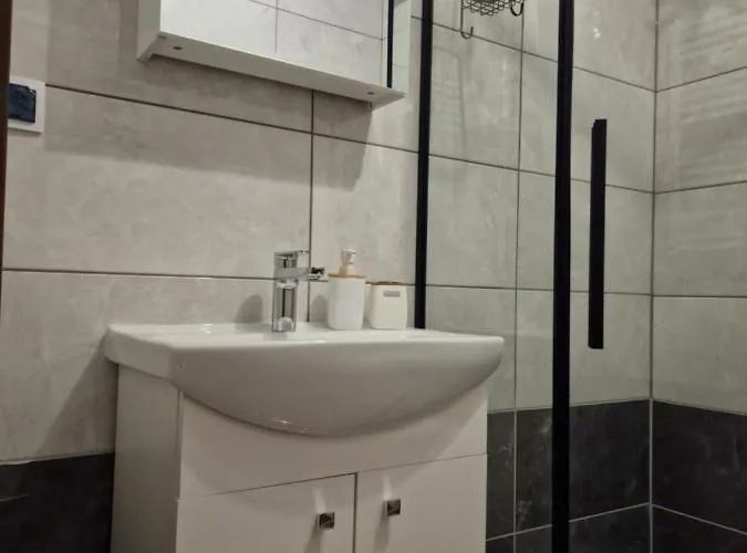 Eastside - Sanatoryjna 29