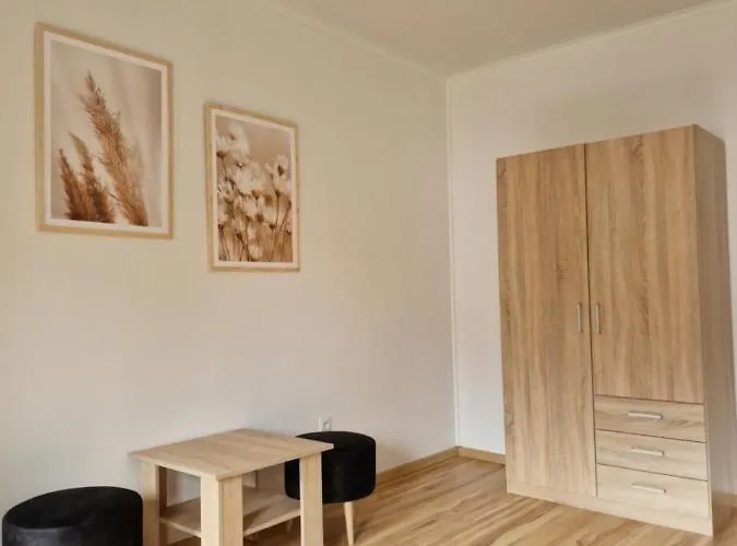 Eastside - Sanatoryjna 29 *